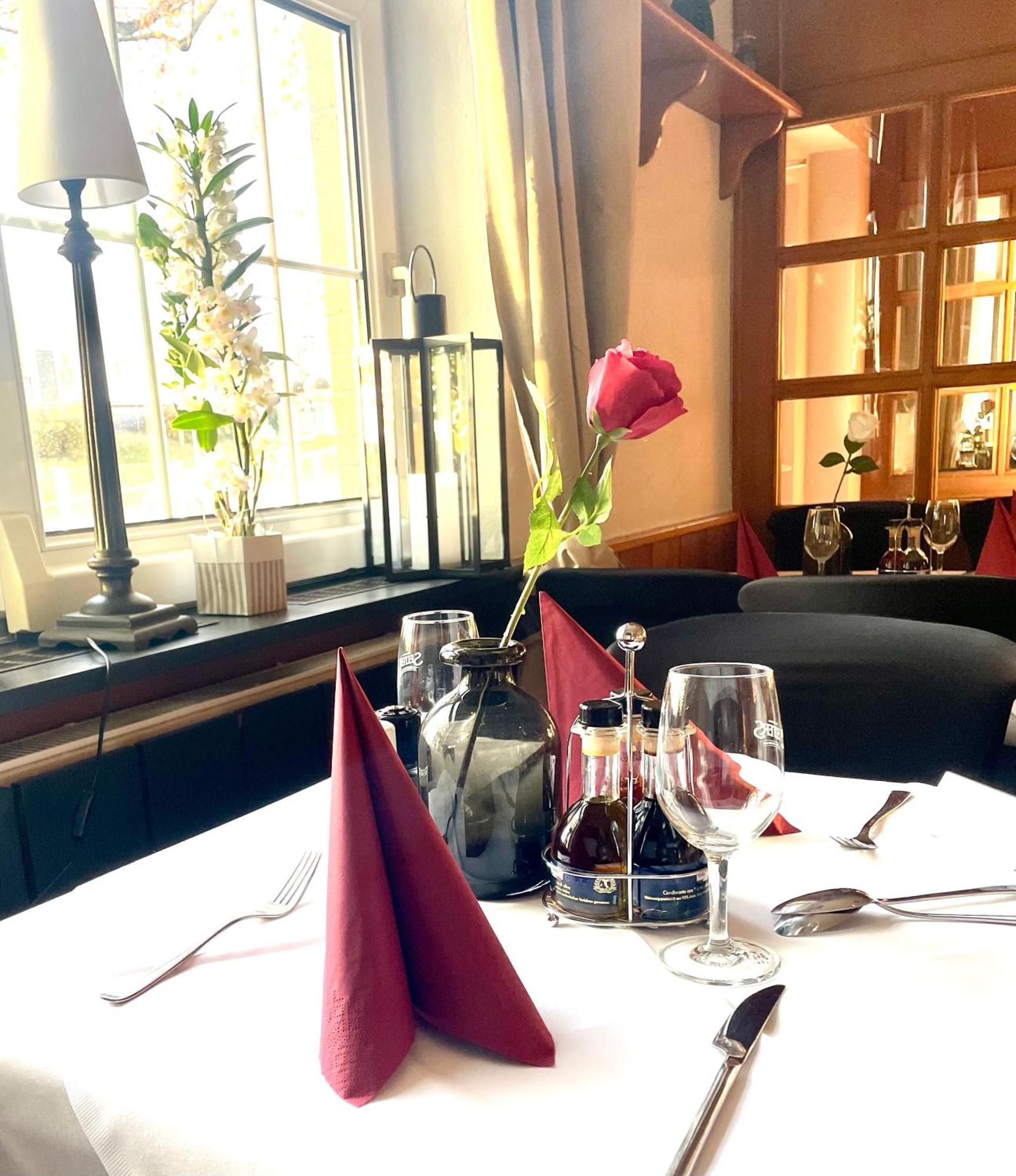 Hotel Und Restaurant Gartenstadt Erfurt Bagian luar foto