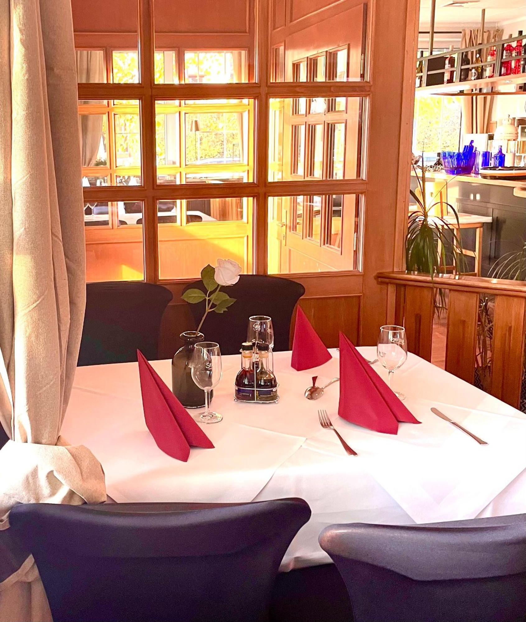 Hotel Und Restaurant Gartenstadt Erfurt Bagian luar foto