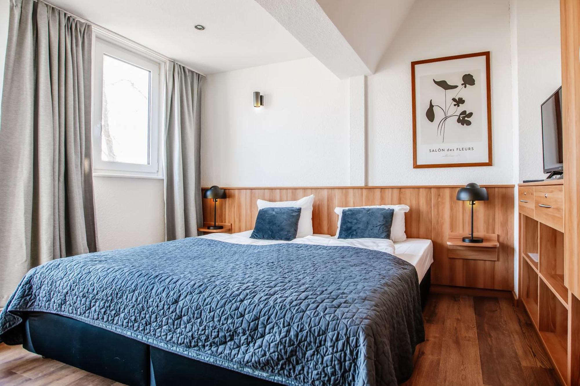 Hotel Und Restaurant Gartenstadt Erfurt Bagian luar foto