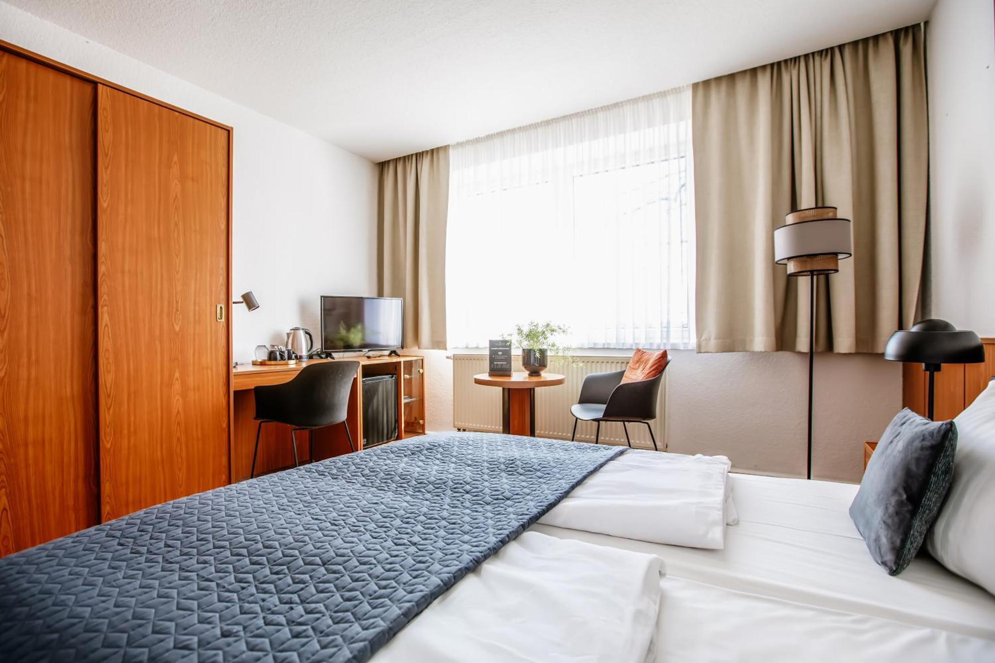 Hotel Und Restaurant Gartenstadt Erfurt Bagian luar foto