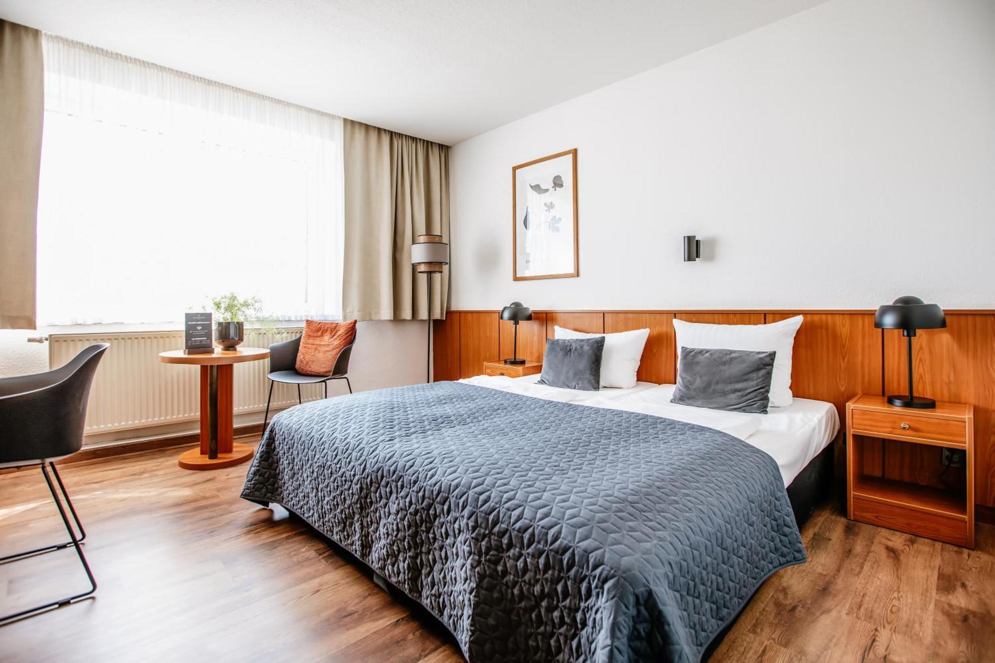 Hotel Und Restaurant Gartenstadt Erfurt Bagian luar foto